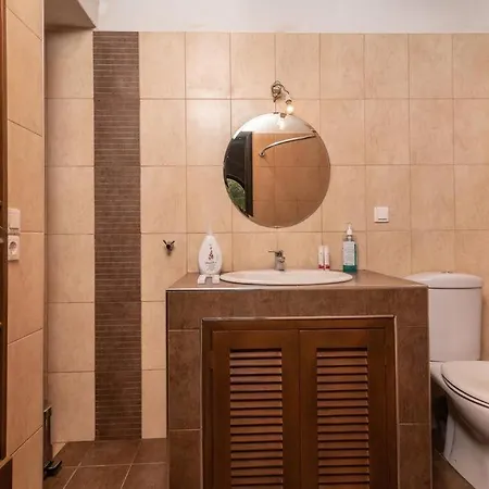 Willa Eva Traditional Houses In Volimes *