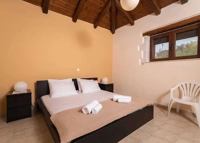 Eva Traditional Houses In Volimes * Ano Volimes